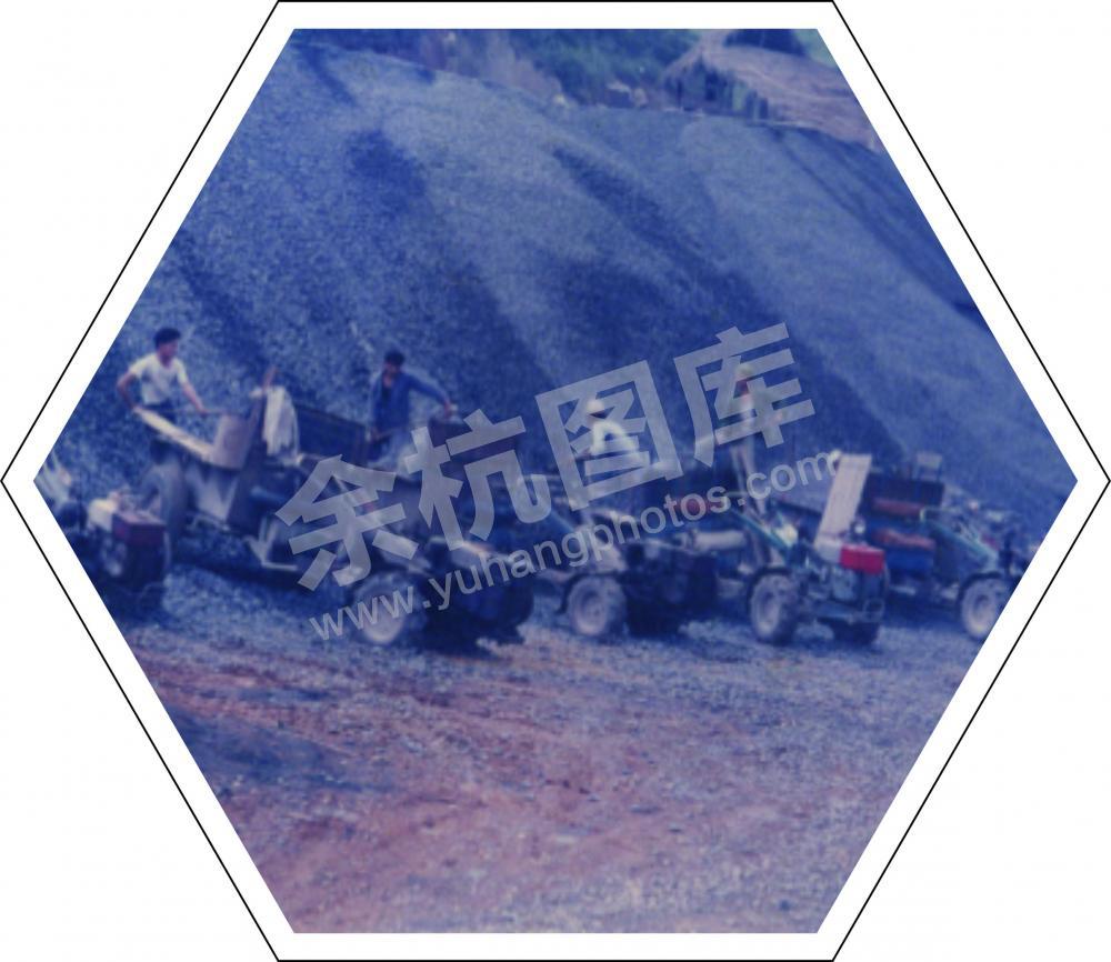 八十年代闲林石矿厂