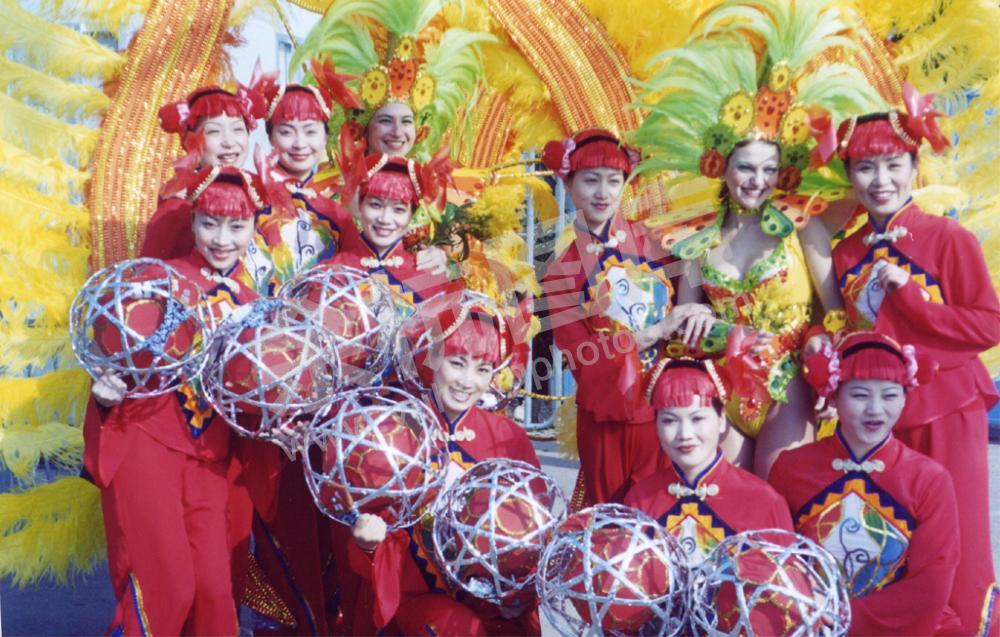 参加2004法国尼斯狂欢节