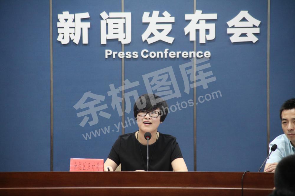 参加区内首次新闻发布会，就健康余杭三年行动计划内容进行了发布