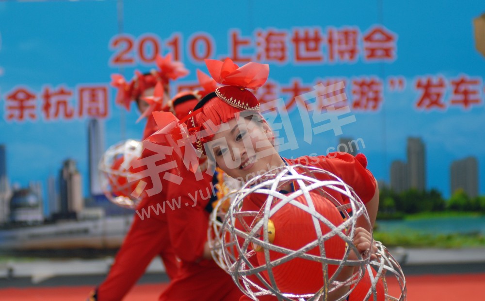 余杭滚灯亮相世博会