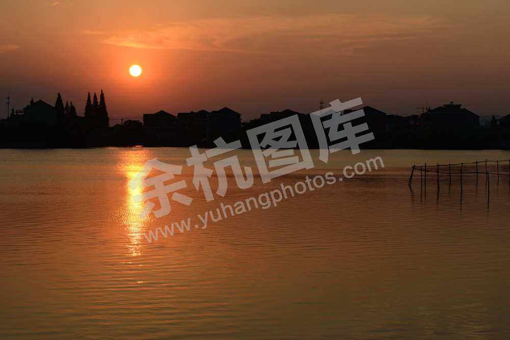三白潭