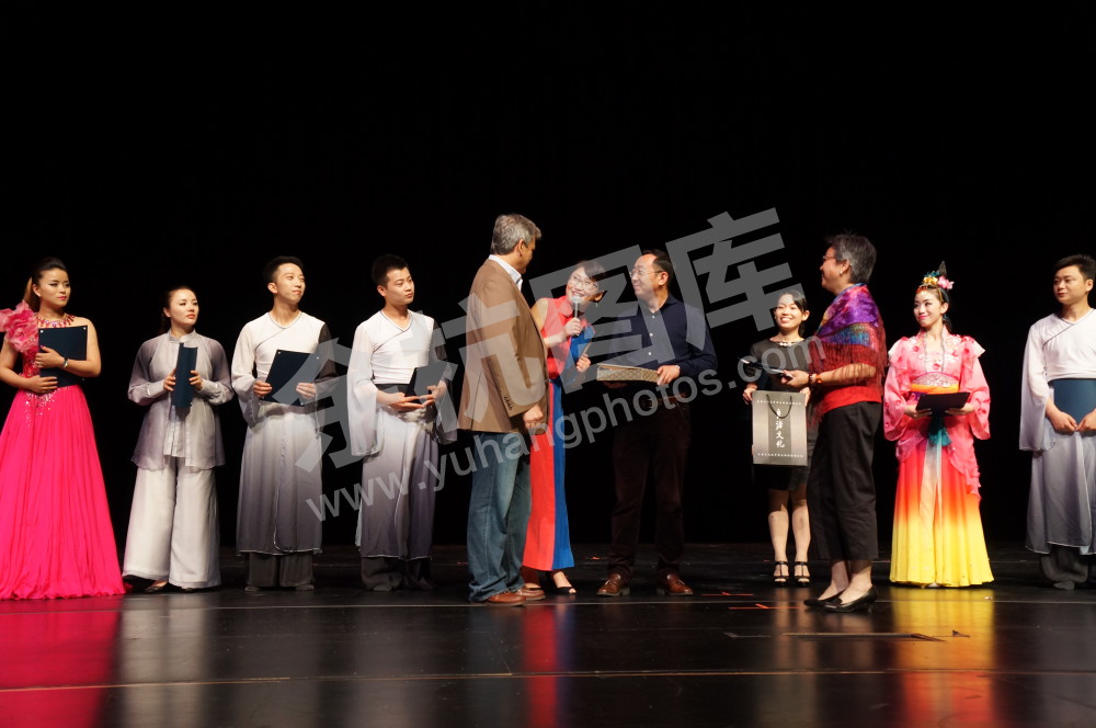 余杭滚灯艺术团赴美国奥斯汀市参加“亚太遗产月”展演活动