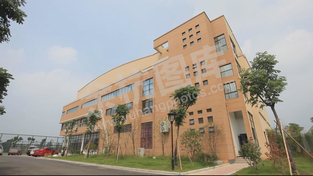 仓前中心小学体艺馆