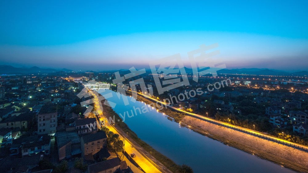 余杭街道苕溪两岸夜景