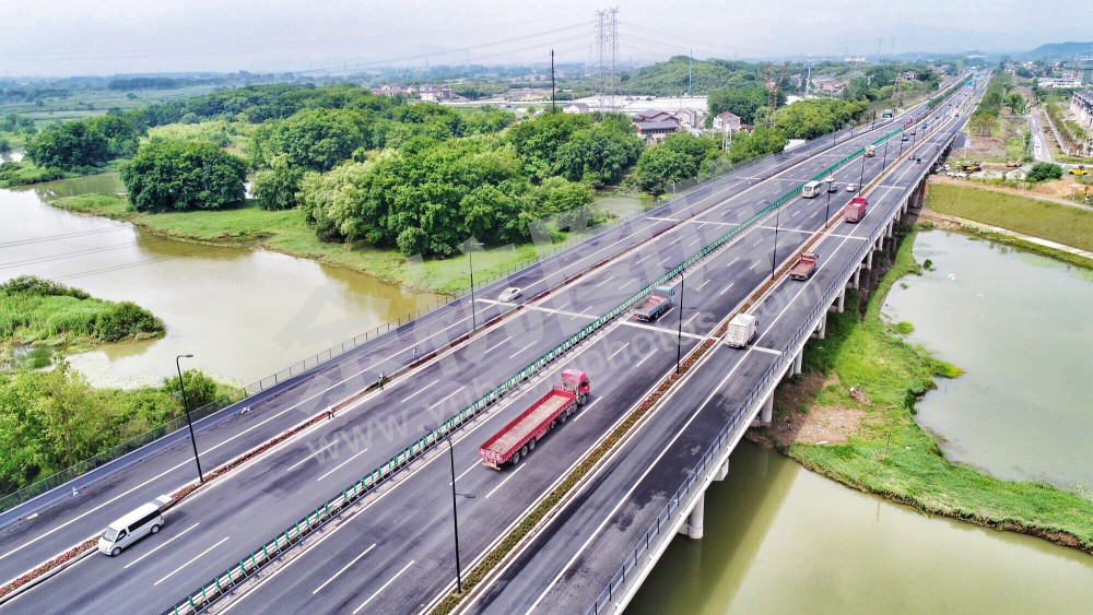 104国道苕溪大桥通车