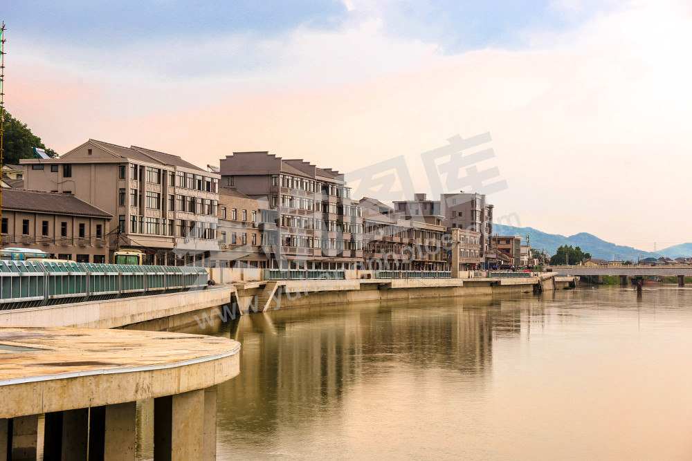 瓶窑镇里窑小城镇面貌蜕变