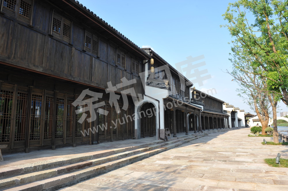 仓前老街整治后