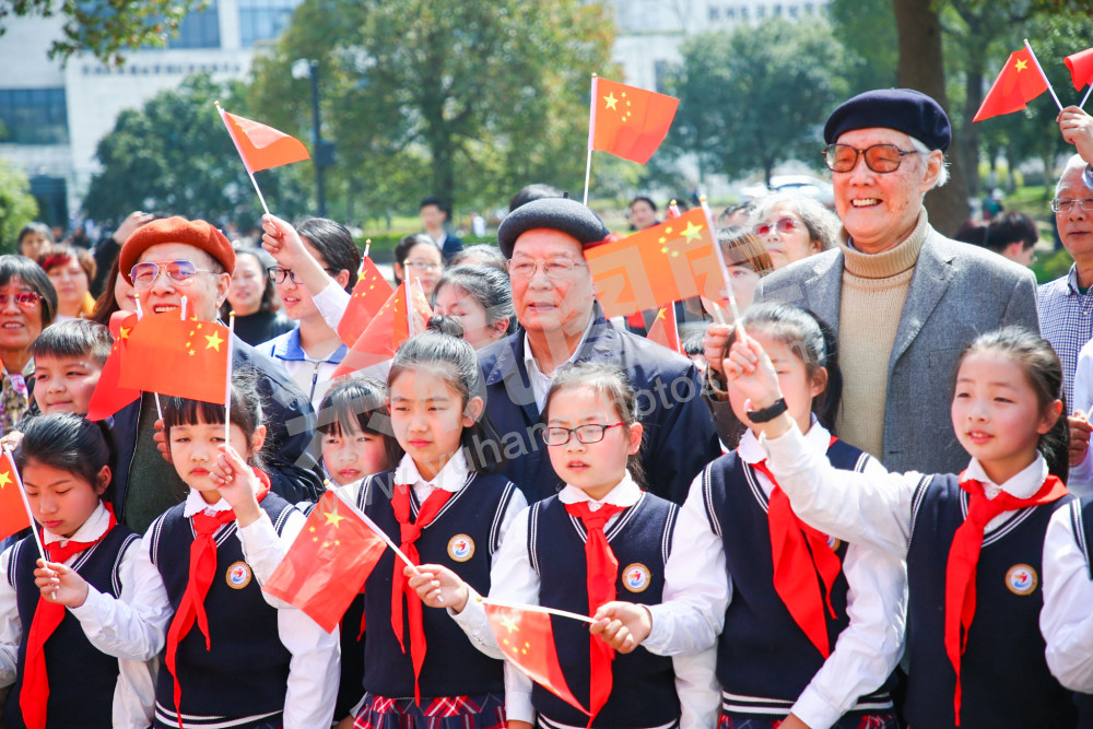 老男孩组合和孩子们