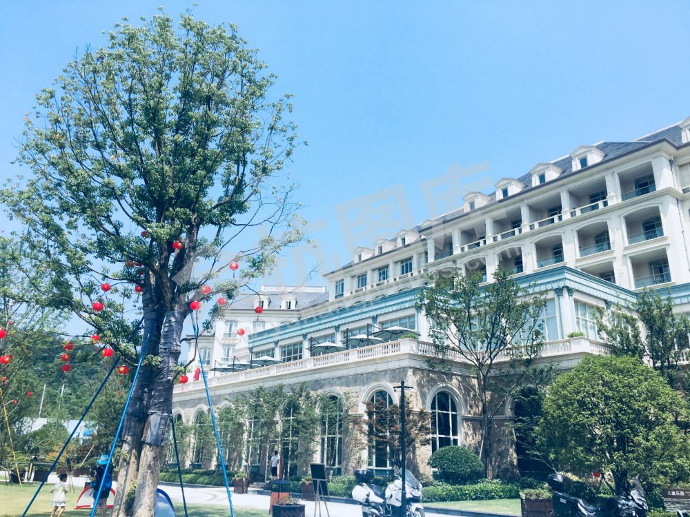 鸬鸟希尔顿酒店