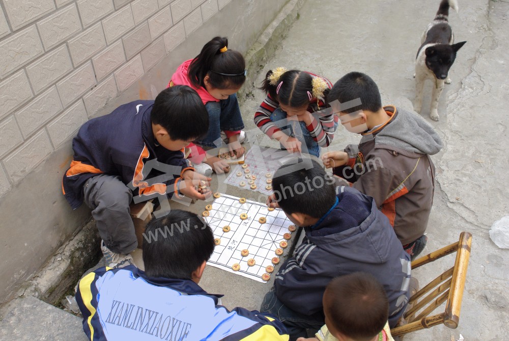 闲林庙山路小棋迷