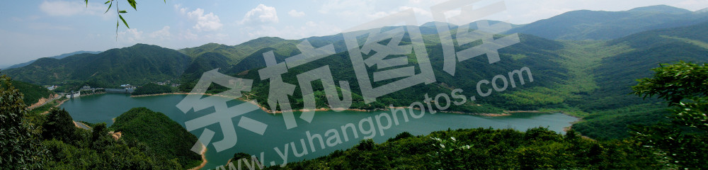 山水相依一径山湖