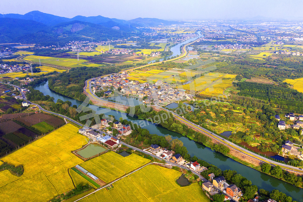 《河水清清 河岸成景》