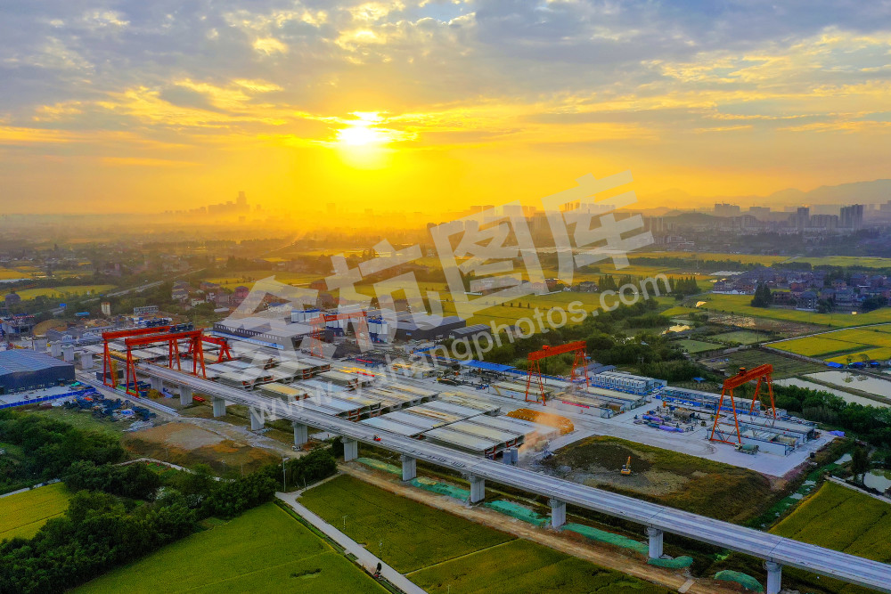 《湖杭铁路工程余杭段》