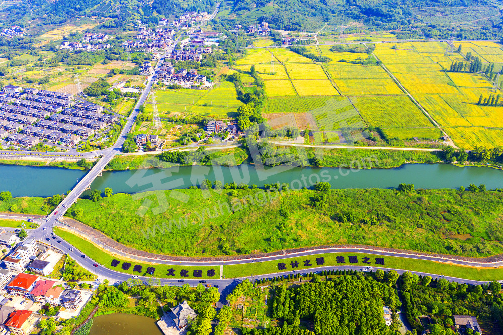 《河水清清 河岸成景》