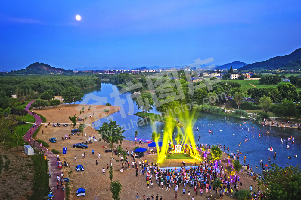 人欢水美北苕溪