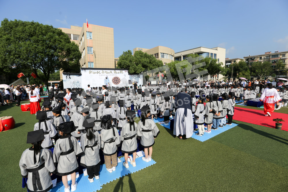 瓶窑一小学生启蒙礼活动