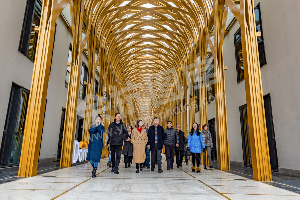 《一起向未来》