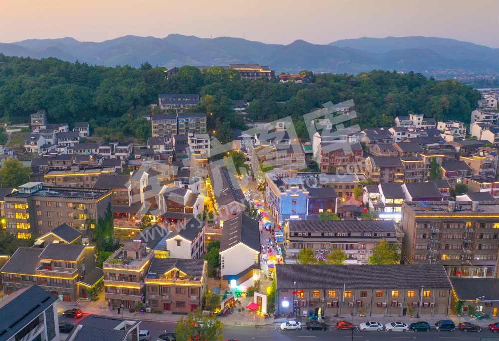 《瓶窑老街新貌》