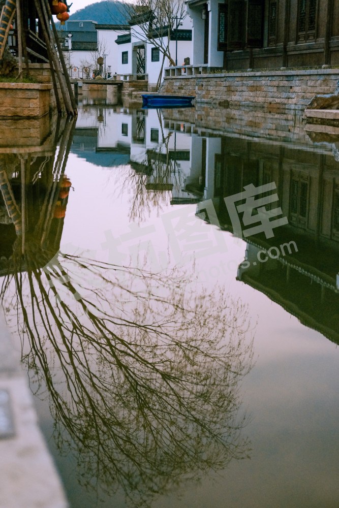 《闲居林下&mdash;老街新景》