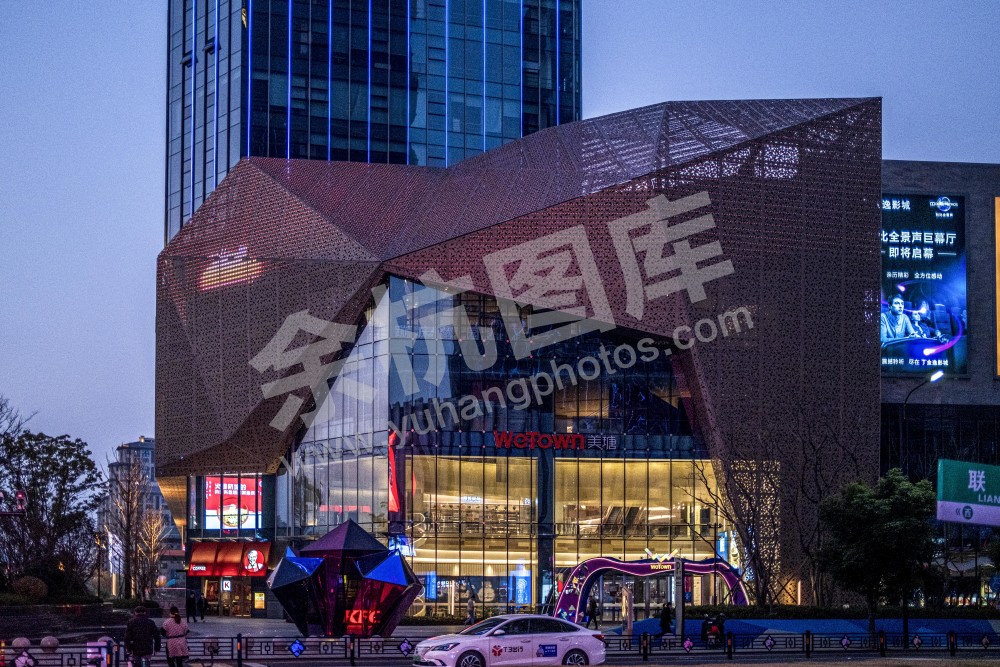 欧美金融城灯光秀