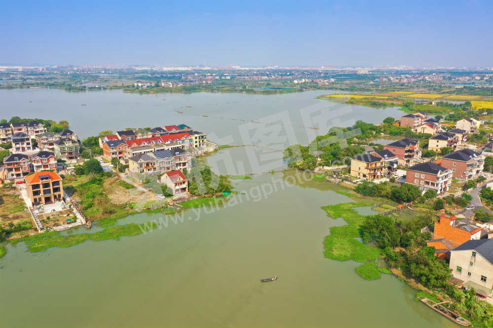 《三白潭湿地》