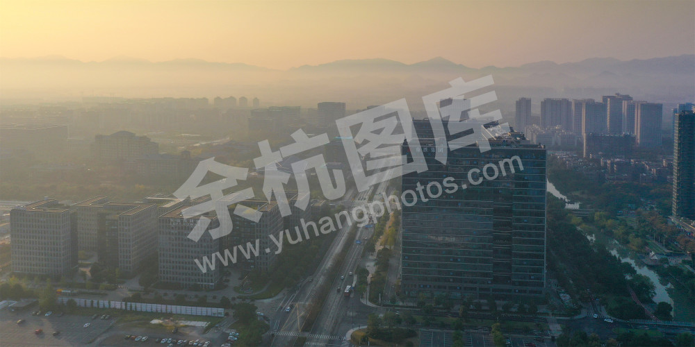 《工作生活的乐园》