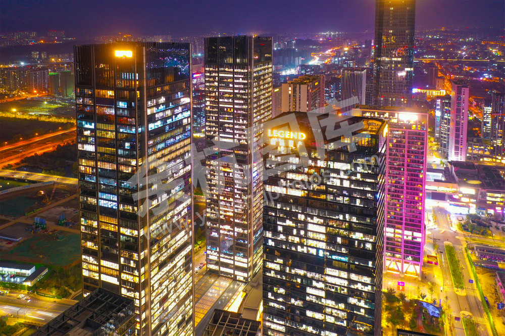 《璀璨的未来科技城夜色》