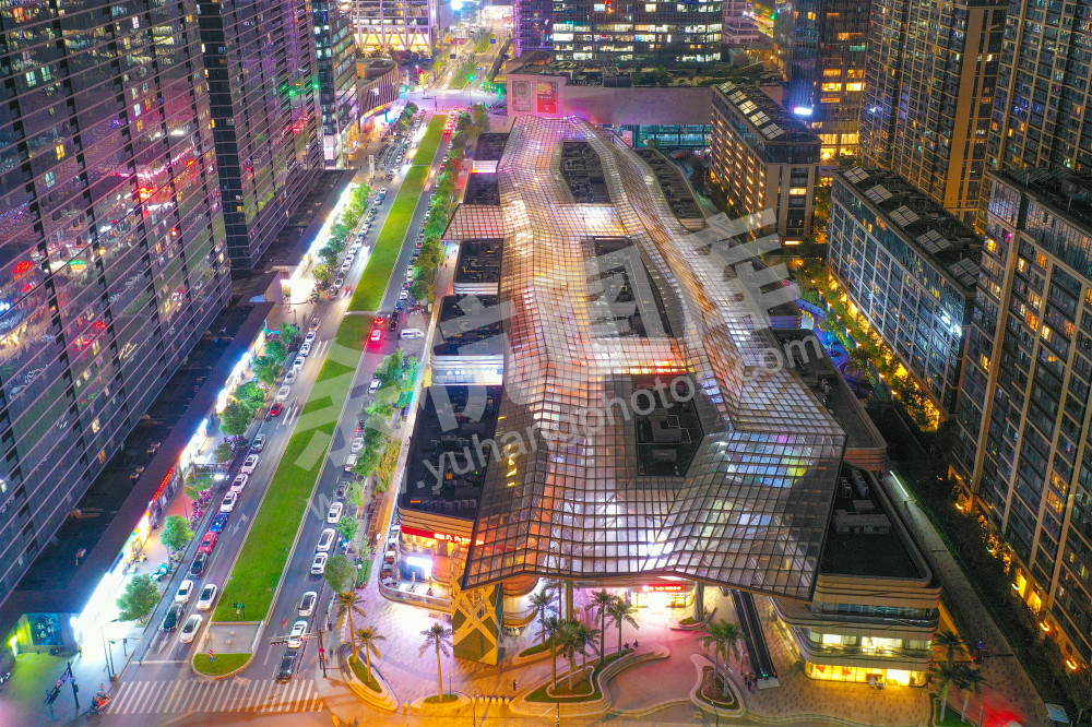 《璀璨的未来科技城夜色》