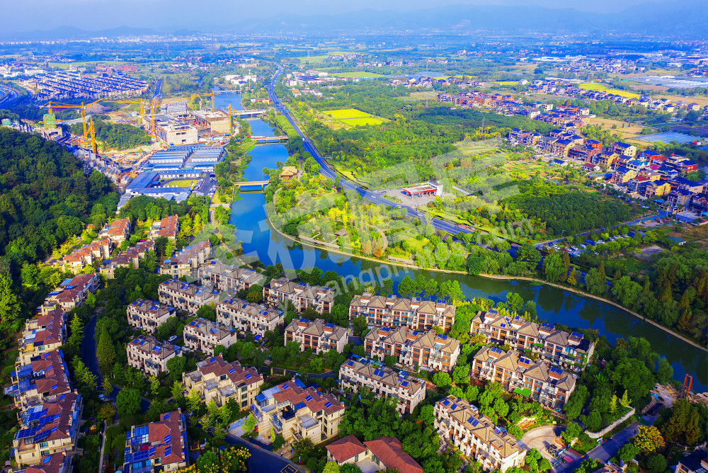 《水美 景美 幸福安居》