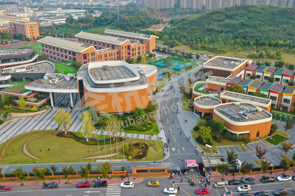 《中国人民大学附属杭州学校》