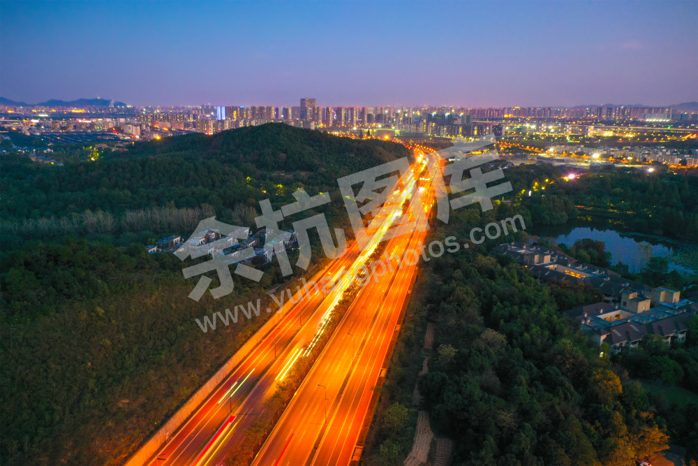 《运溪路高架》