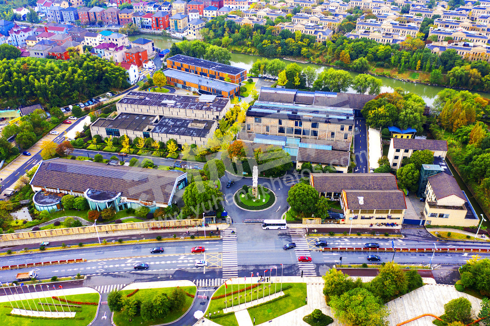 《以工业设计为主导的梦栖小镇》