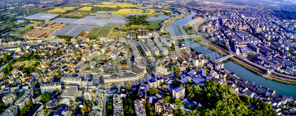 曲水环绕窑山下