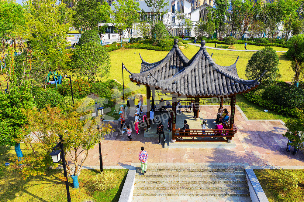 《休闲娱乐又一打卡地》