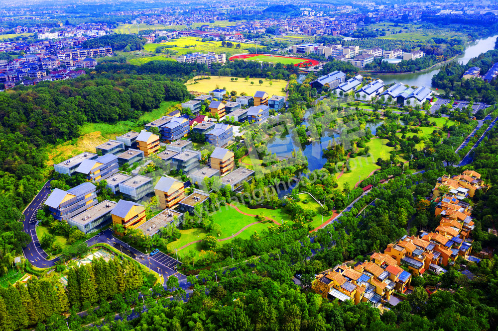 《景色如画的梦栖小镇》