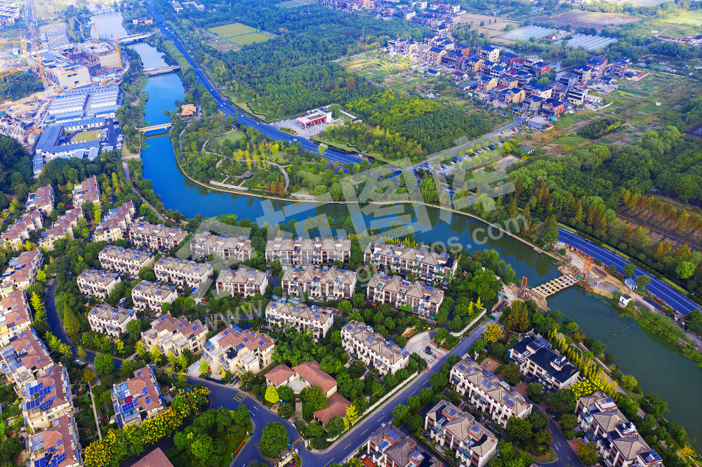 《水美 景美 幸福安居》