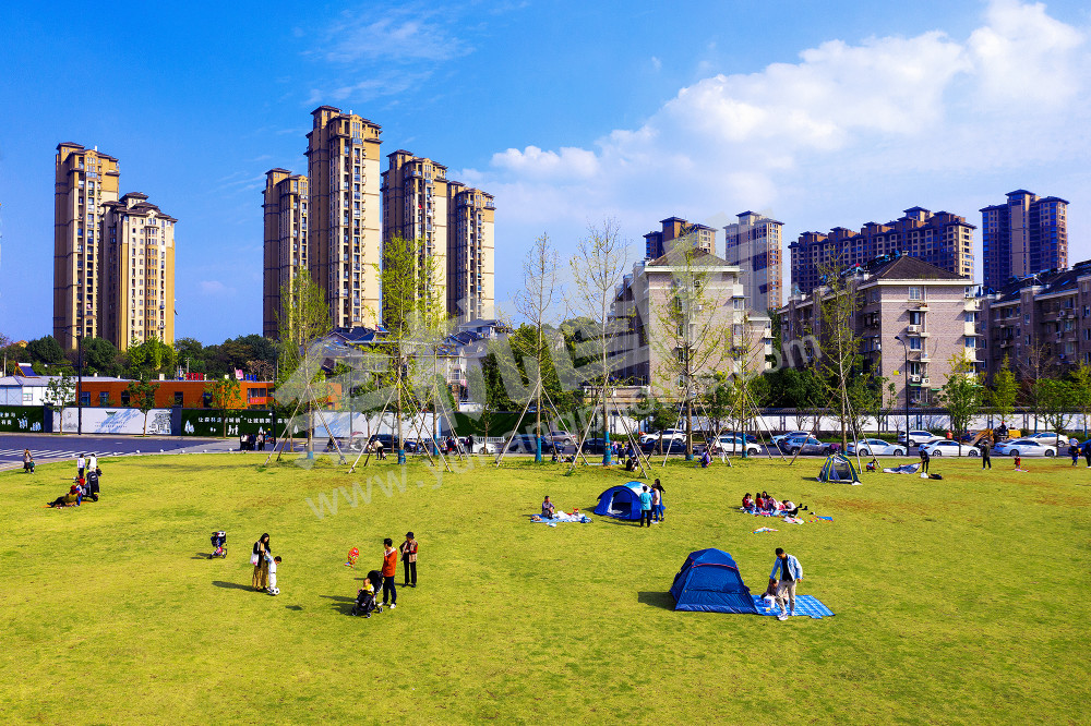 《休闲娱乐又一打卡地》