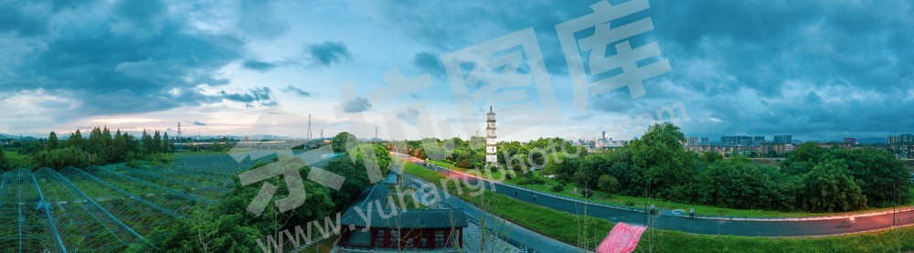 《绿水青山老余杭》