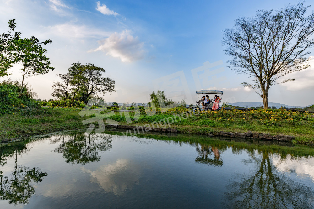 《游良渚&ldquo;御&rdquo;园》