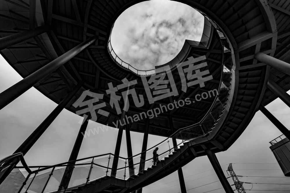 《腾飞的舞台》