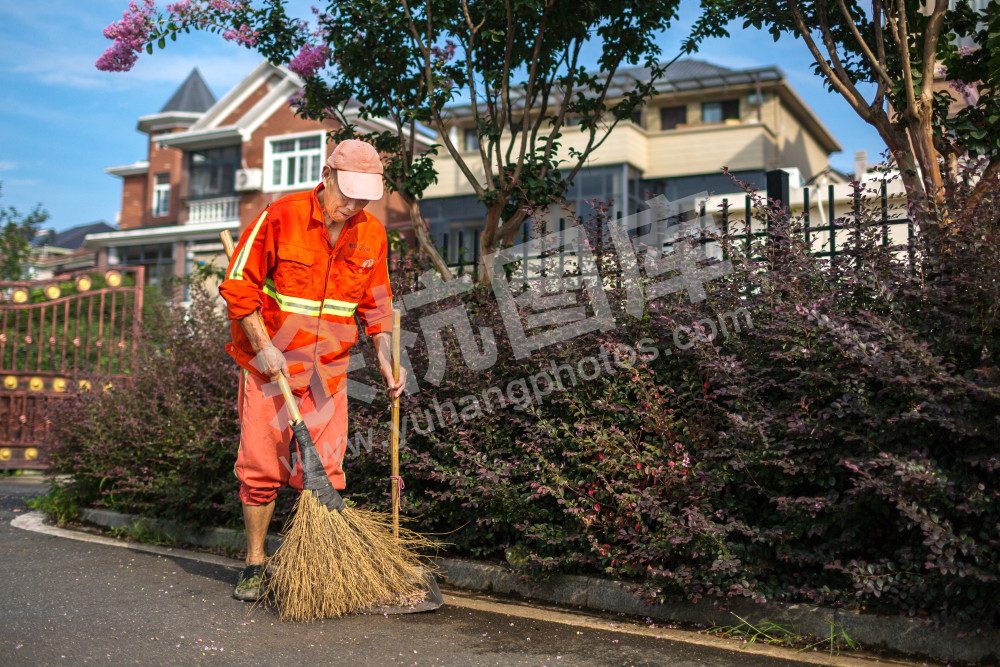 《整洁环境背后的守护》