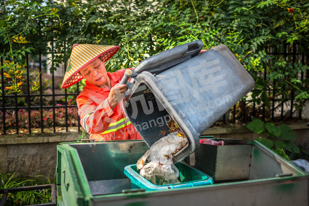 《整洁环境背后的守护》