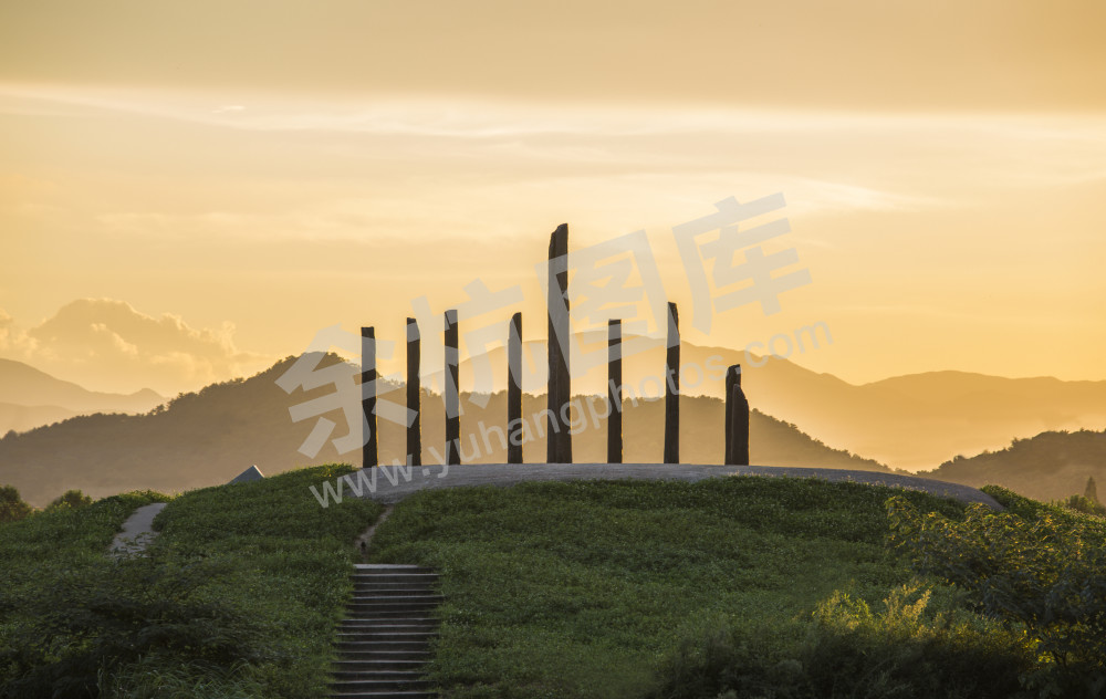 小莫角山遗址