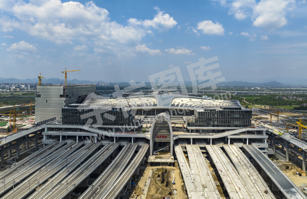 《仓前站与杭州西站》