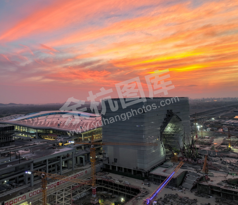 《云门霞光流金》