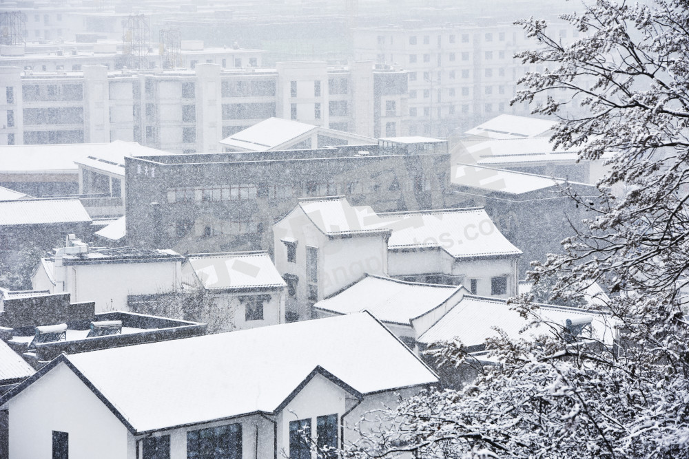 老街雪韵