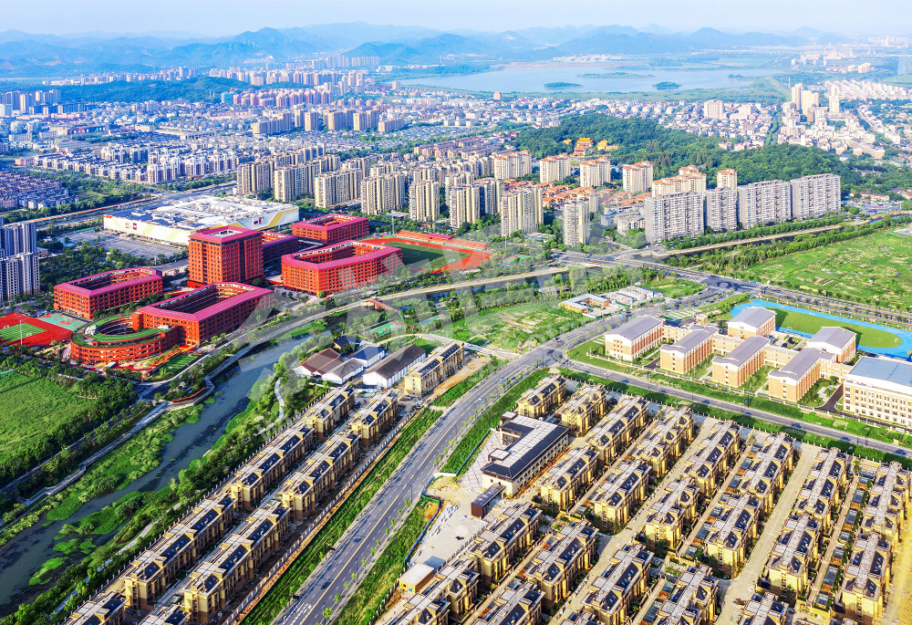 《城市乡村处处新景象》