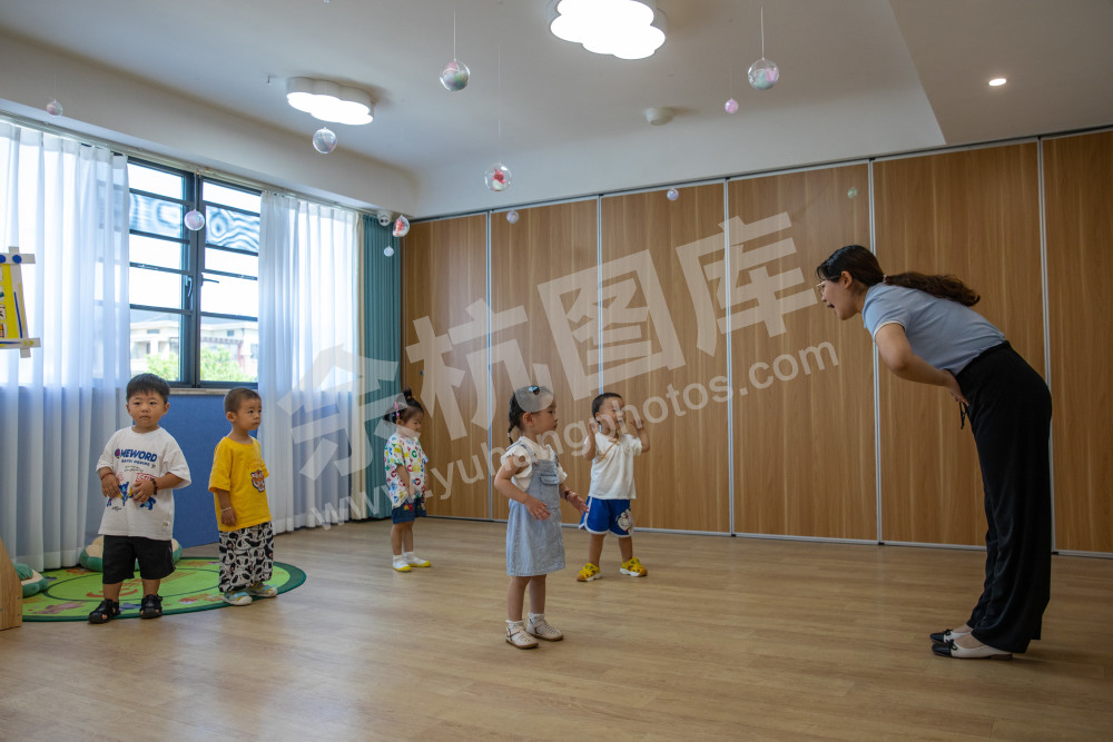 《幸福乡里共同体》
