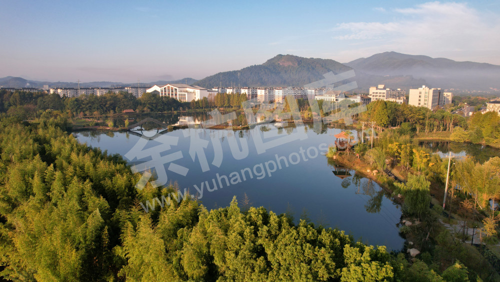 《镜潭湖湿地公园》