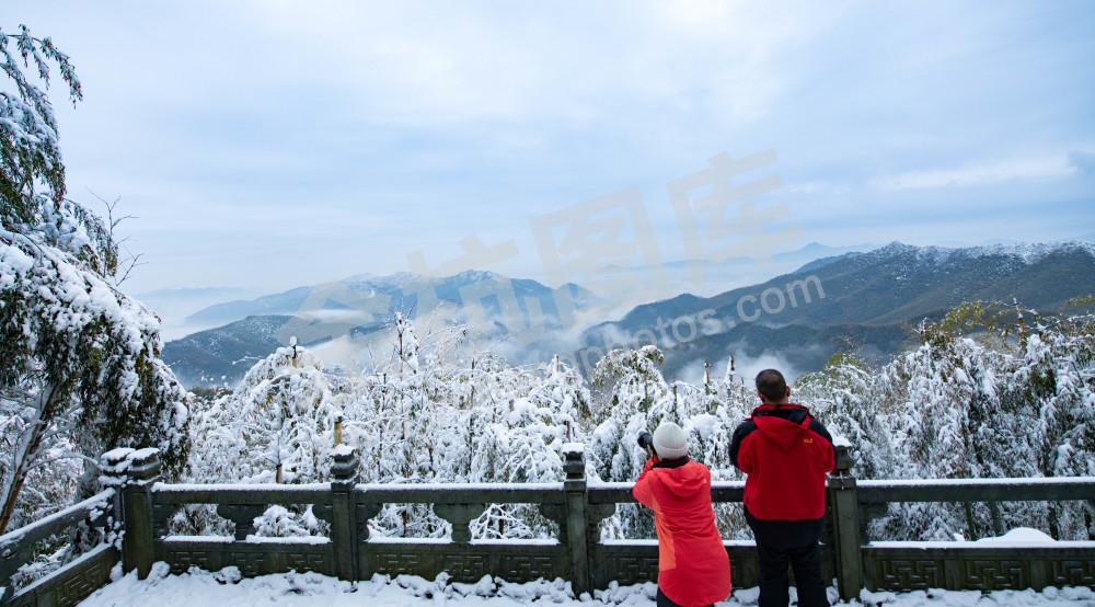 《雪霁（径山）》